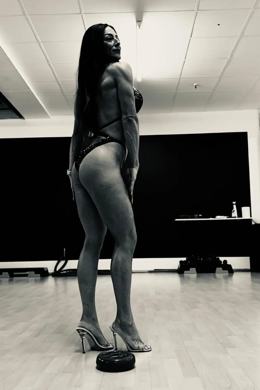 Frauen-Fitnessbild von JK Performance